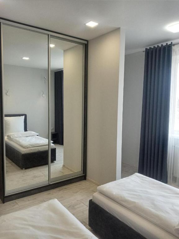 Ferienwohnung Lux Na Druhetiv Uschhorod Exterior foto